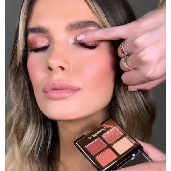 Палетка тіней Charlotte Tilbury Luxury Eyeshadow Palette Walk of No Shame
