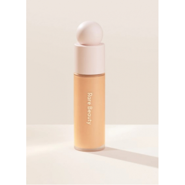 Тональна основа Rare Beauty Liquid Touch Weightless Foundation 200C