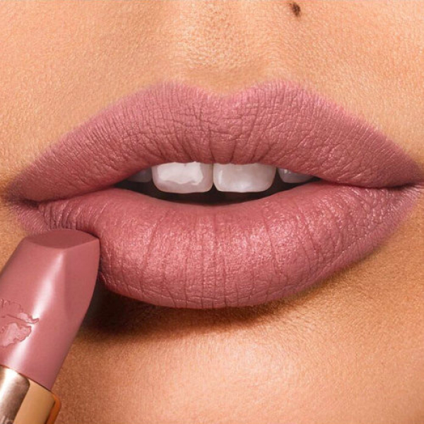 Помада Charlotte Tilbury Matte Revolution Very Victoria
