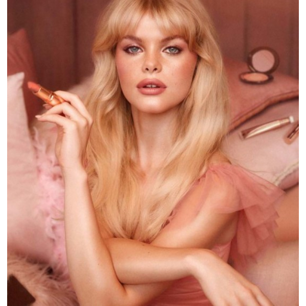Помада Charlotte Tilbury Pillow Talk