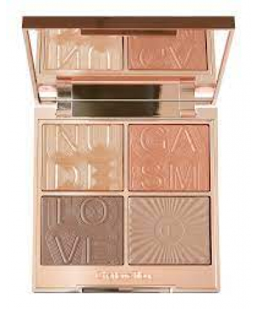 Тональная основа AIRBRUSH FLAWLESS FOUNDATION Charlotte Tilbury