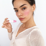 Рум'яна GLOSSIER Cloud Paint Puff 