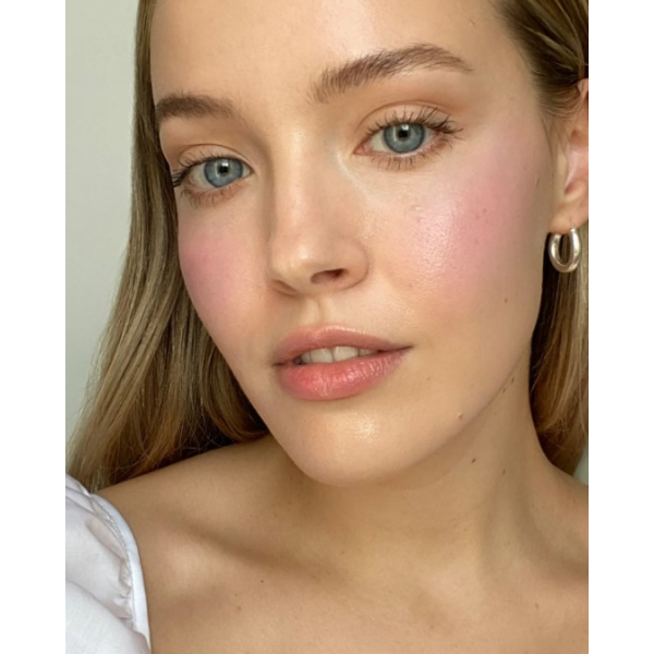 Рум'яна GLOSSIER Cloud Paint Eve