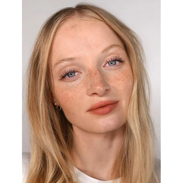 Помада GLOSSIER Lipstick Cake