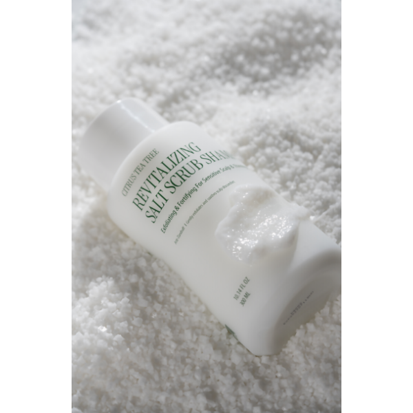 Ревіталізуючий шампунь-скраб Curly Shyll Revitalizing Salt Scrub Shampoo 