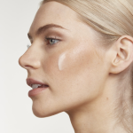 Очищувальна балансуюча сироватка для звуження пор Elemis Clarifying Serum 