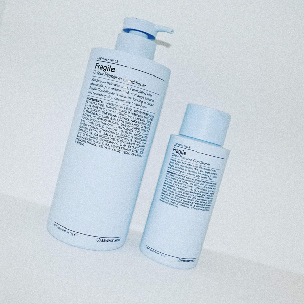 Шампунь для фарбованого та пошкодженого волосся J Beverly Hills Fragile Colour Preserve Shampoo Шампунь для фарбованого та пошкодженого волосся J Beverly Hills Fragile Colour Preserve Shampoo
