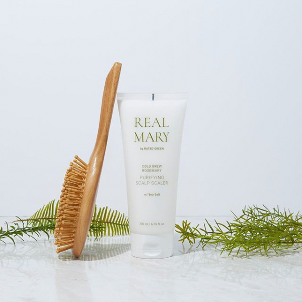 Очищувальна та відлущувальна маска для шкіри голови Rated Green Realmary Purifying Scalp Очищувальна та відлущувальна маска для шкіри голови Rated Green Realmary Purifying Scalp