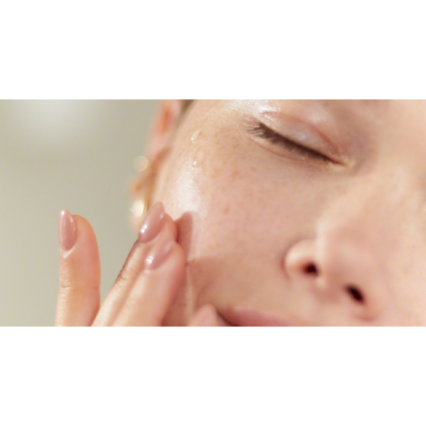 Есенція для сяйва шкіри Valmont LumiSence Glow-Activating Serum  