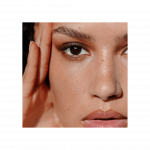 Кремовий олівець Victoria Beckham Beauty Satin Kajal Liner Cocoa  